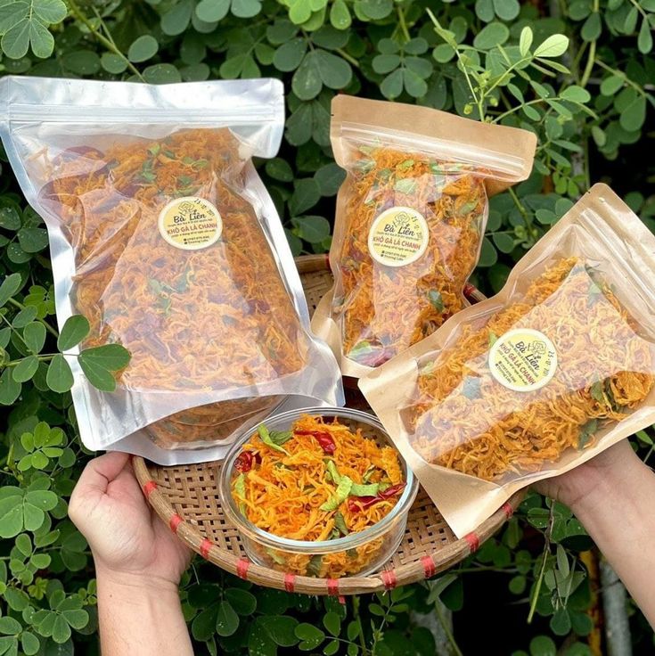 Khô gà lá chanh hộp